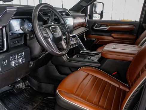 Used 2024 GMC Sierra 2500 Denali Ultimate w/ Max Trailering Package AWD/4WD image 14