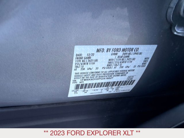 Used 2023 Ford Explorer XLT w/ Class IV Trailer Tow Package AWD/4WD image 23