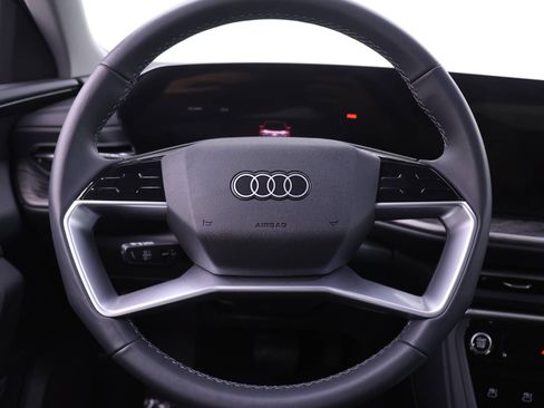 Certified 2025 Audi Q5 Premium AWD/4WD image 18