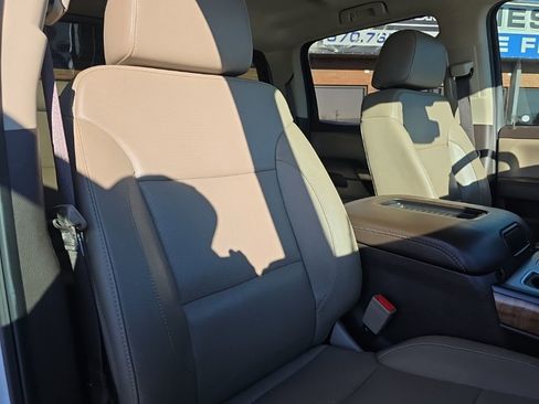 Used 2018 GMC Sierra 1500 SLT AWD/4WD image 34