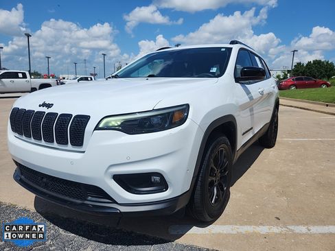 Used 2023 Jeep Cherokee Altitude Lux image 6