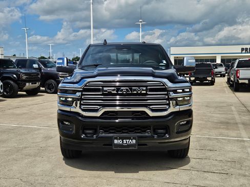 Used 2025 RAM 2500 Laramie AWD/4WD image 14