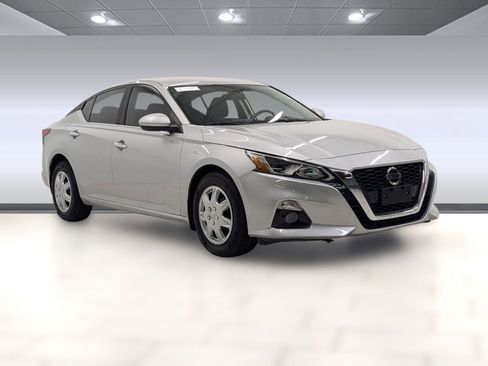 Used 2020 Nissan Altima 2.5 S image 6
