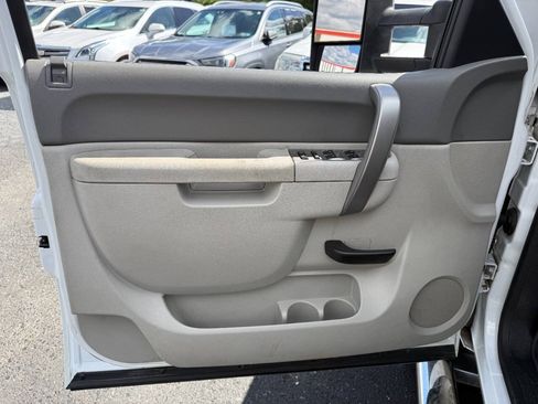 Used 2013 GMC Sierra 3500 W/T w/ Snow Plow Prep Package AWD/4WD image 17