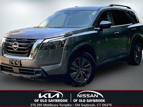 Certified 2024 Nissan Pathfinder SV w/ SV Premium Package AWD/4WD image 1