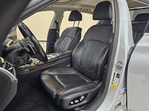 Used 2020 BMW 740i image 18