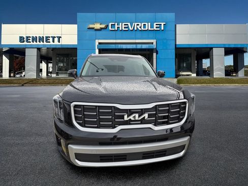 Used 2024 Kia Telluride S w/ S Sunroof Package FWD image 2