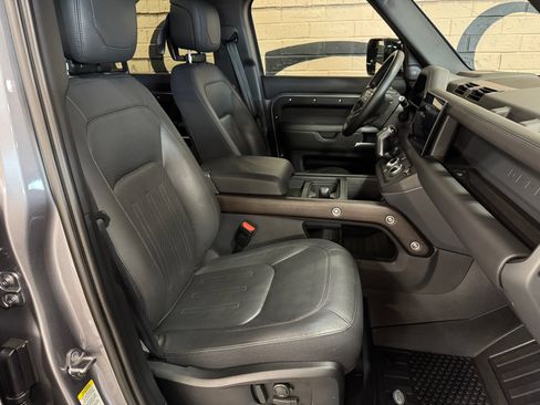 Used 2024 Land Rover Defender 110 X AWD/4WD image 48