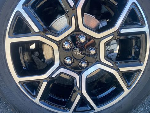 New 2026 Ford Maverick Lariat AWD/4WD image 24