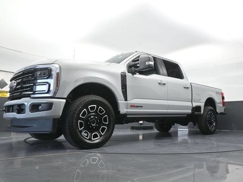 Used 2026 Ford F350 Platinum w/ FX4 Off-Road Package AWD/4WD image 72