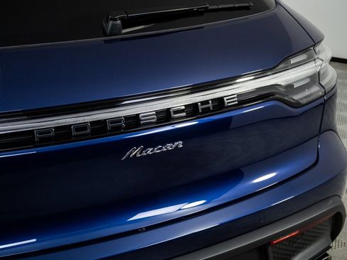 New 2026 Porsche Macan AWD/4WD image 37