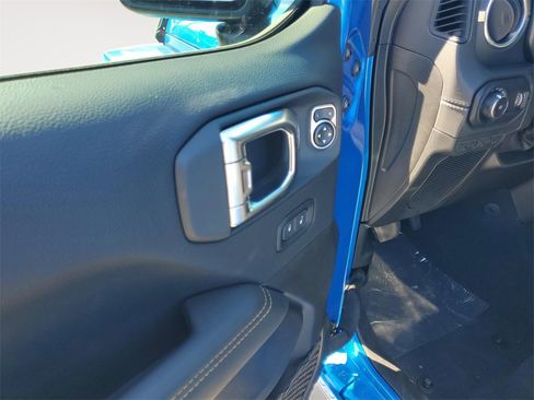 New 2025 Jeep Wrangler Sahara image 15