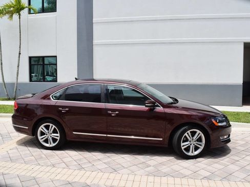 Used 2013 Volkswagen Passat TDI SEL Premium FWD image 7