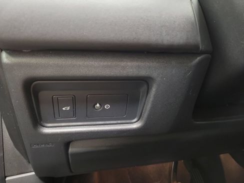 Used 2019 Land Rover Discovery Sport SE AWD/4WD image 28