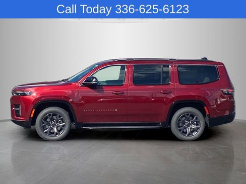 New 2026 Jeep Grand Wagoneer Limited AWD/4WD image 2