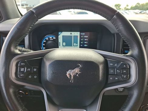 Used 2023 Ford Bronco Black Diamond AWD/4WD image 18