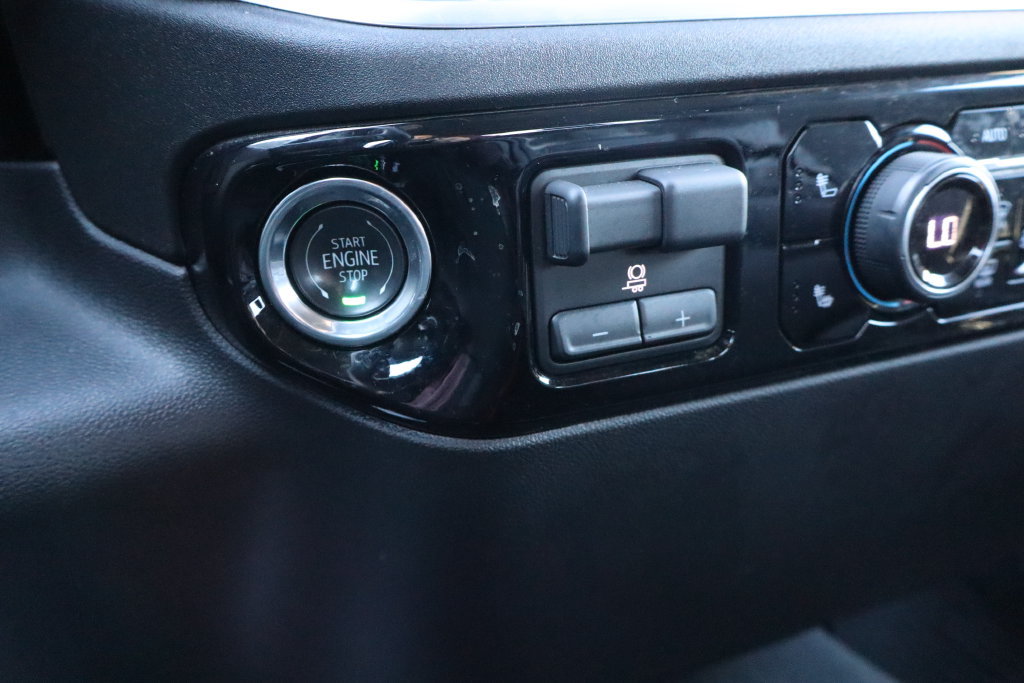 Used 2025 Chevrolet Silverado 1500 RST AWD/4WD image 11