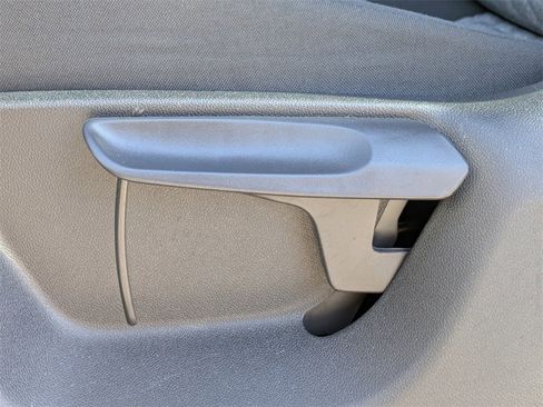 Certified 2025 Volkswagen Tiguan S image 25