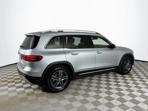 Used 2026 Mercedes-Benz GLB 250 4MATIC image 7