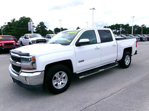Used 2017 Chevrolet Silverado 1500 LT w/ Texas Edition RWD image 2