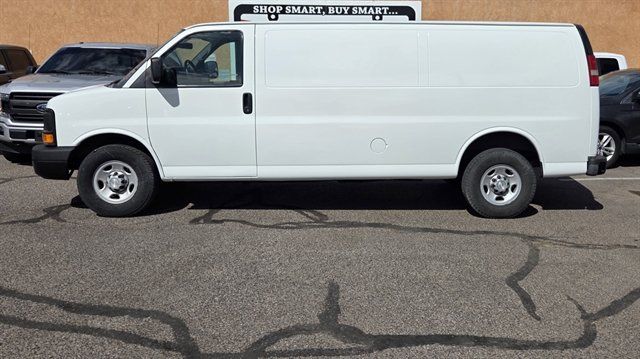 Used 2015 Chevrolet Express 3500 Extended RWD image 1