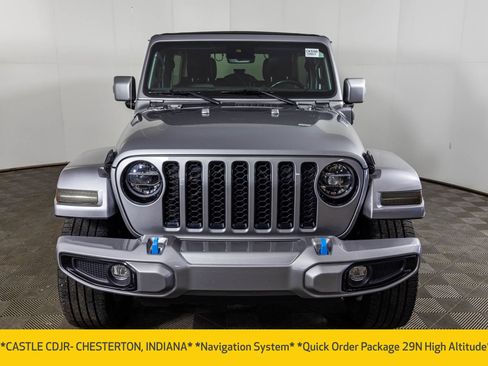 Used 2021 Jeep Wrangler Unlimited Sahara AWD/4WD image 13