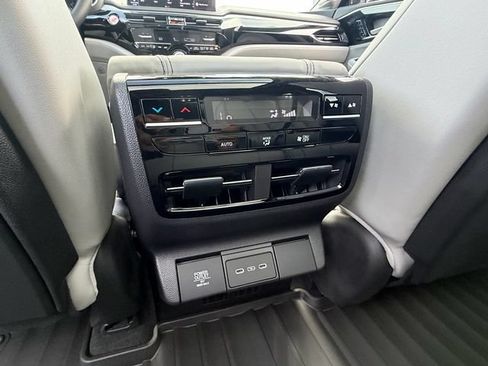 New 2026 Acura MDX w/ Technology Package FWD image 13