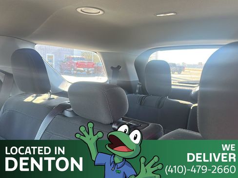 Used 2023 Ford Explorer XLT image 16