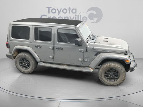 Used 2020 Jeep Wrangler Unlimited Sahara AWD/4WD image 18