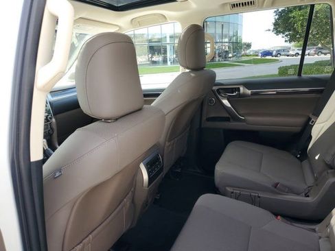 Certified 2022 Lexus GX 460 Premium AWD/4WD image 15