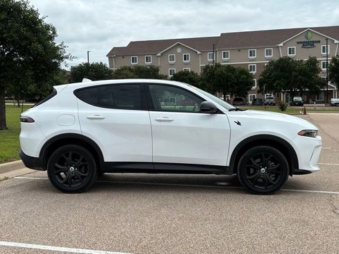 Used 2023 Dodge Hornet GT Plus w/ GT Blacktop Package AWD/4WD image 4