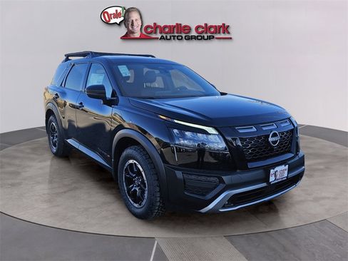 New 2025 Nissan Pathfinder Rock Creek image 8
