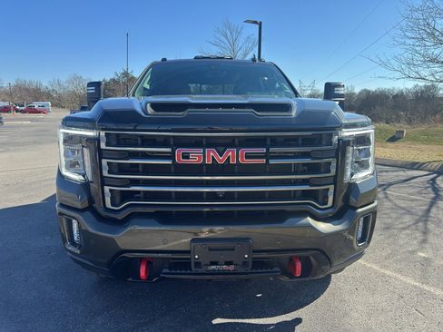 Used 2022 GMC Sierra 3500 AT4 w/ AT4 Preferred Package image 9