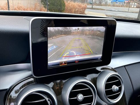 Used 2018 Mercedes-Benz C 300 4MATIC Sedan image 28