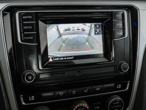 Used 2016 Volkswagen Passat 1.8T S w/ Lighting Package (P06) image 19