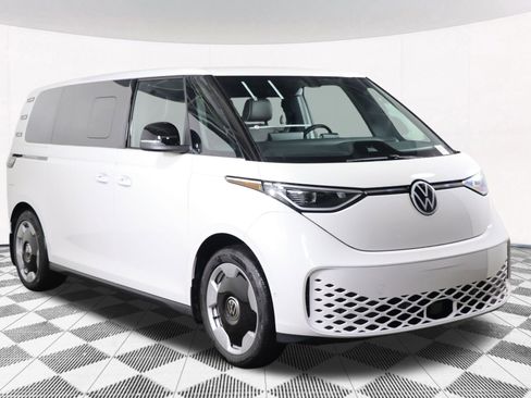 New 2025 Volkswagen ID. Buzz Pro S RWD image 16