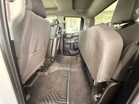 Used 2020 GMC Sierra 1500 SLE w/ SLE Value Package image 22