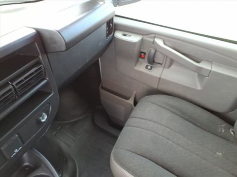 Used 2024 Chevrolet Express 2500 w/ Driver Convenience Package image 35