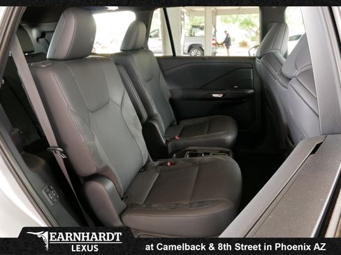 New 2026 Lexus TX 500h AWD image 8