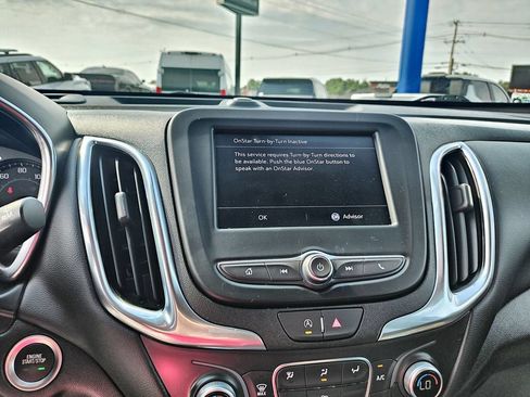 Used 2024 Chevrolet Equinox LT FWD image 18