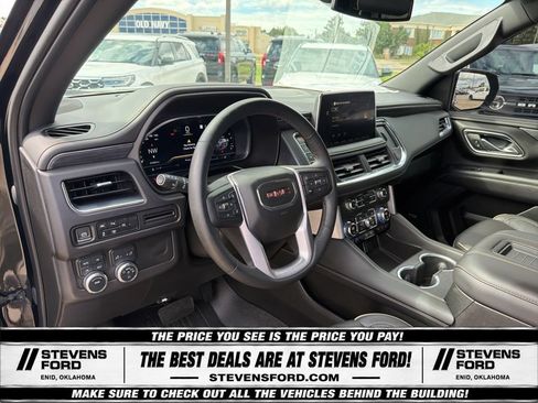 Used 2023 GMC Yukon XL SLT w/ SLT Luxury Package AWD/4WD image 15