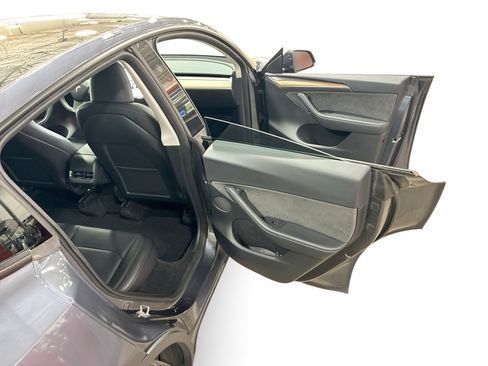 Certified 2023 Tesla Model Y Long Range AWD/4WD image 12