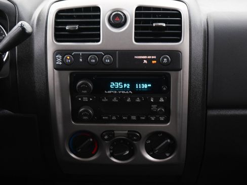 Used 2011 Chevrolet Colorado LT AWD/4WD image 15