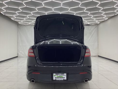 Used 2017 Ford Taurus SE image 42