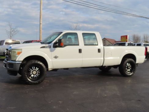 Used 2011 Ford F250 XL w/ PWR Equipment Group image 2