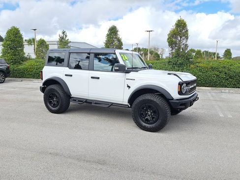 Used 2024 Ford Bronco Wildtrak image 34