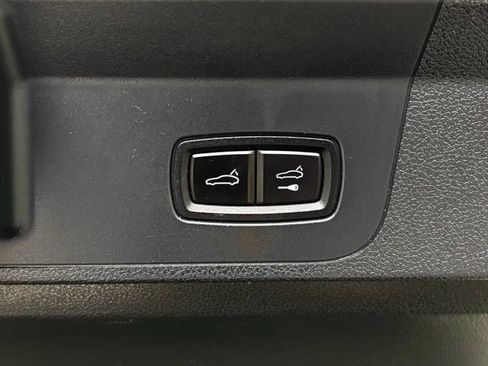 Used 2019 Porsche Panamera GTS AWD/4WD image 37