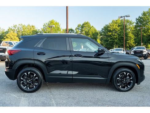 Used 2023 Chevrolet TrailBlazer LT FWD image 9