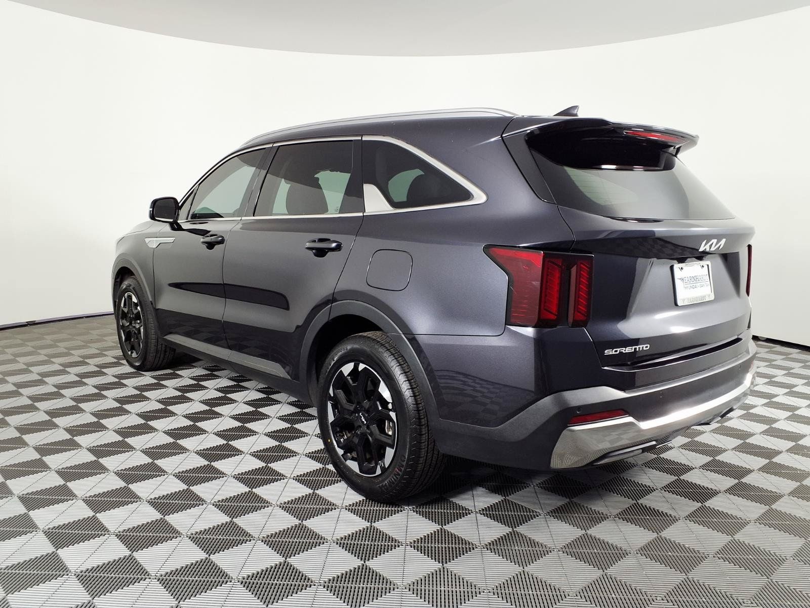 Used 2025 Kia Sorento S w/ Panoramic Sunroof Package FWD image 6