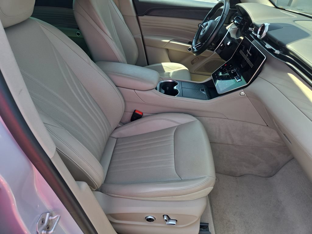 Used 2023 Maserati Grecale GT AWD/4WD image 16